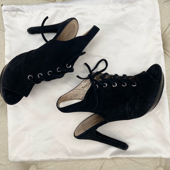 Diane Von Furstenberg Tie Up Ankle Booties Size 6M - Picture 1 of 4